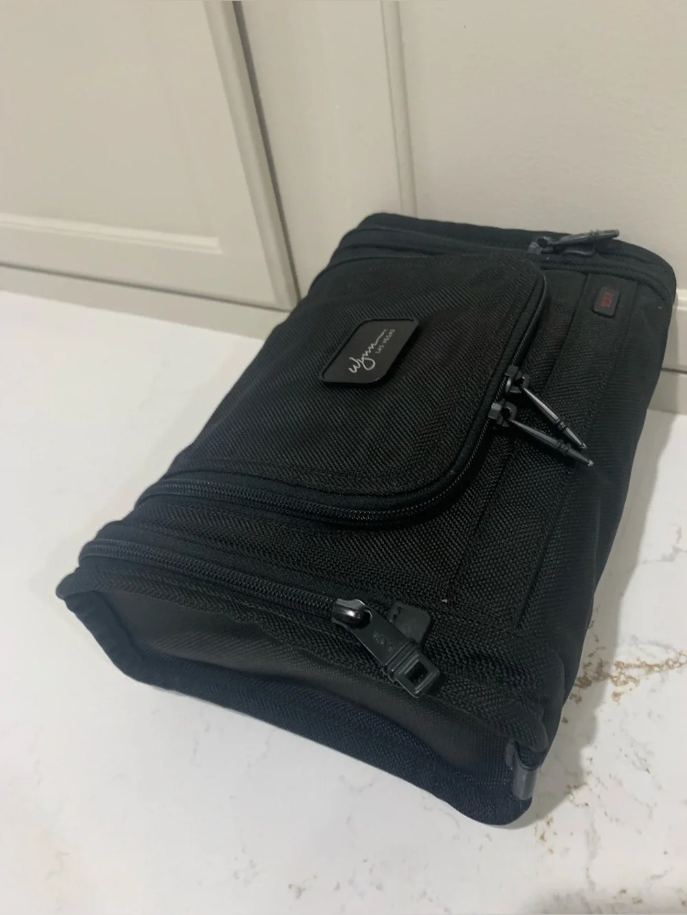 TUMI Alpha Hanging Travel Kit Bag